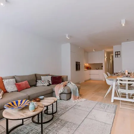 Huswell - Spacious Two Bedroom In Apartment Knokke-Heist