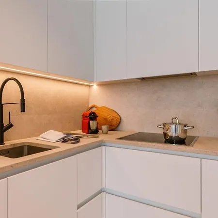Apartment Huswell - Spacious Two Bedroom In *