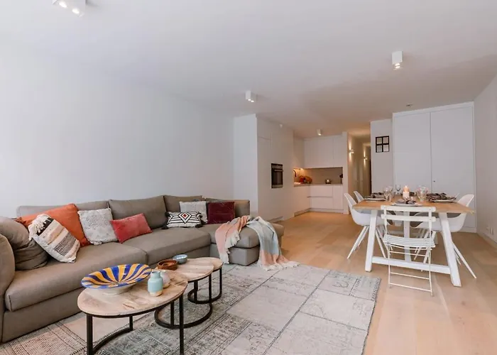 Huswell - Spacious Two Bedroom In Appartement Knokke-Heist