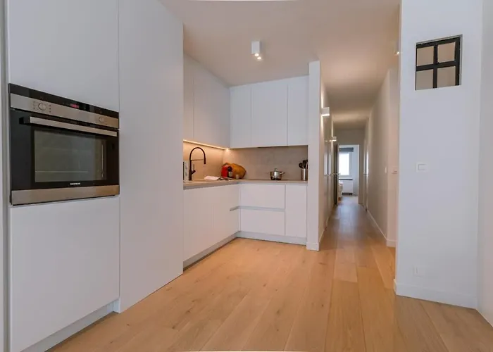 Apartment Huswell - Spacious Two Bedroom In *