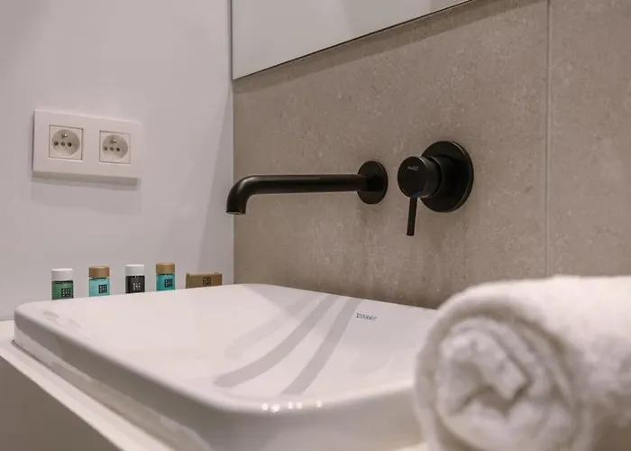 Apartment Huswell - Spacious Two Bedroom In