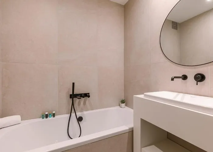 Huswell - Spacious Two Bedroom In * Knokke-Heist